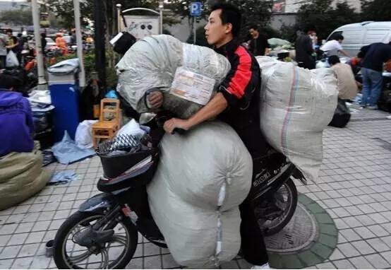 顺丰总裁肯为无名快递小哥出头的真正原因是……