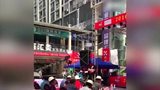 《中国好声音》石柱海选现场LED屏倒塌 砸伤女选手