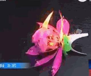 当心 | 生日音乐蜡烛突然爆炸 6岁女孩面部烫伤！蛋糕店里常见的蜡烛 消防兵演示有多危险
